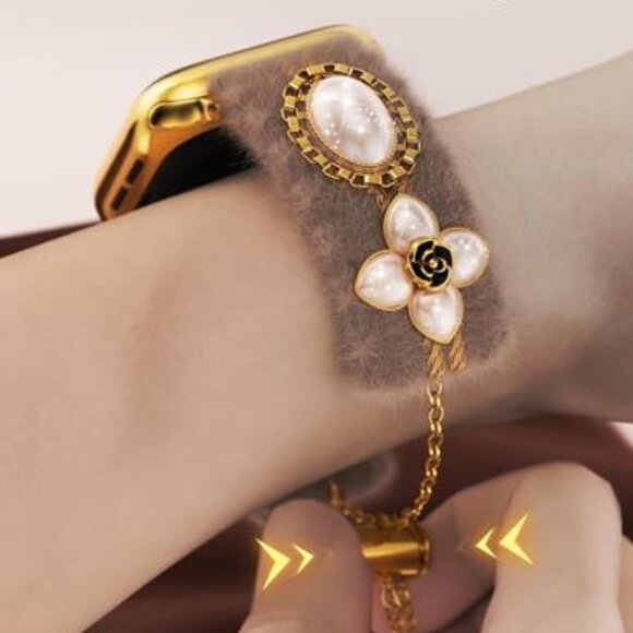 NEW Luxury Fluffy Fashion Apple Watch Band - Picture 4 of 7